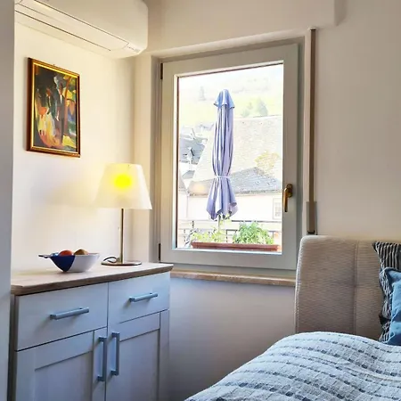 Weinstock - Klimatisierte Ferienwohnung Mit Sonnenterrasse Reil Exterior foto