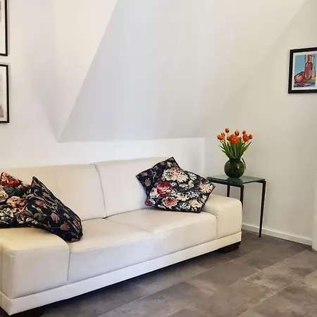 Weinstock - Klimatisierte Ferienwohnung Mit Sonnenterrasse Reil Exterior foto